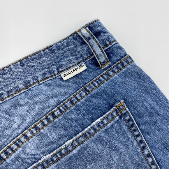 Billabong Coast Ryder Medium Wash Distressed Denim Jean Shorts Size 26 - Picture 7 of 12